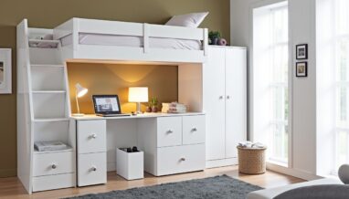 Lit mezzanine blanc avec bureau, rangements intégrés et éclairage LED moderne